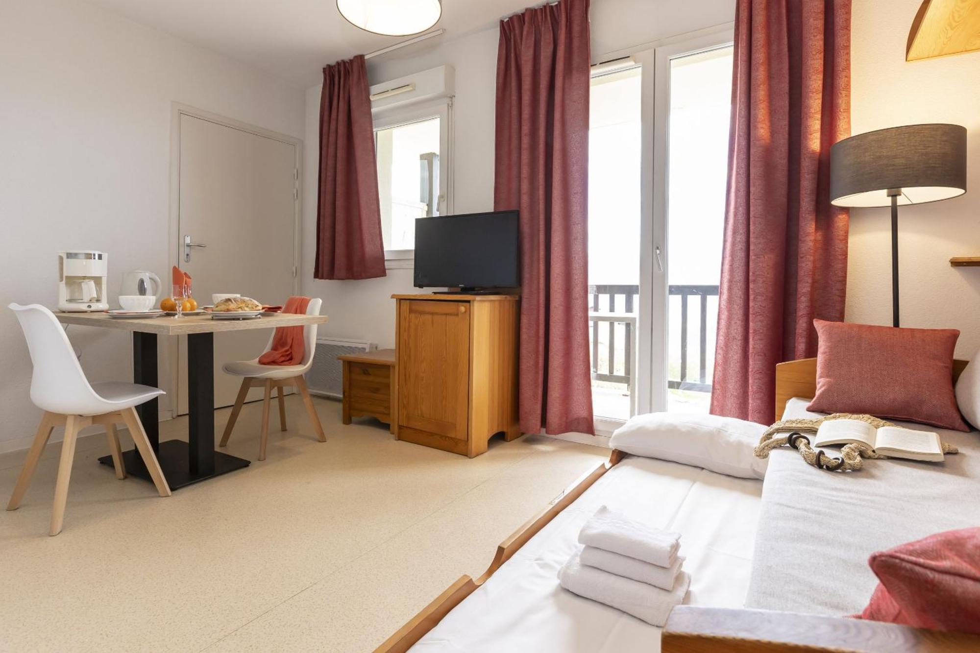 Residence Odalys Mille Soleils Font-Romeu-Odeillo-Via Luaran gambar